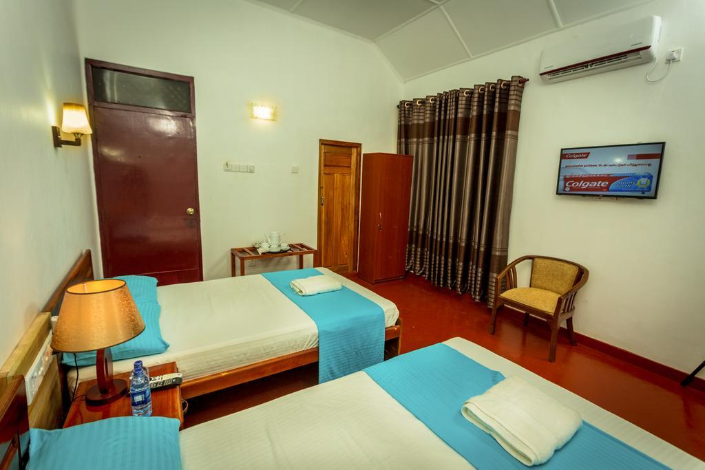 ג'פנה Dayanithi Guest House מראה חיצוני תמונה