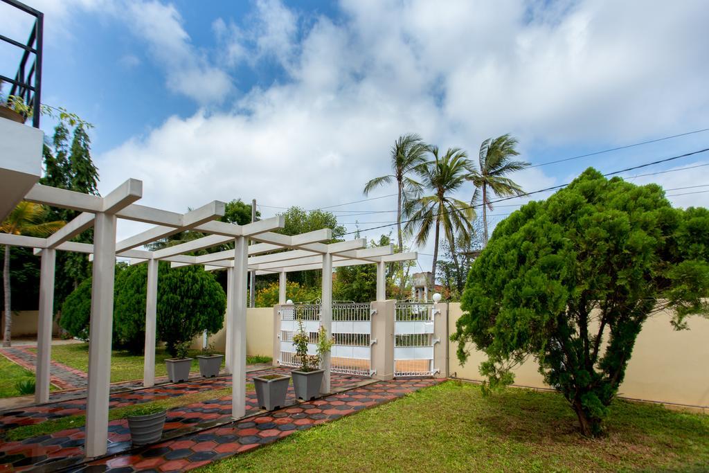 ג'פנה Dayanithi Guest House מראה חיצוני תמונה
