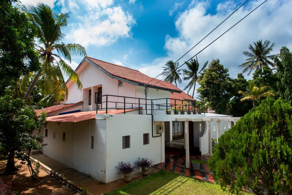 ג'פנה Dayanithi Guest House מראה חיצוני תמונה