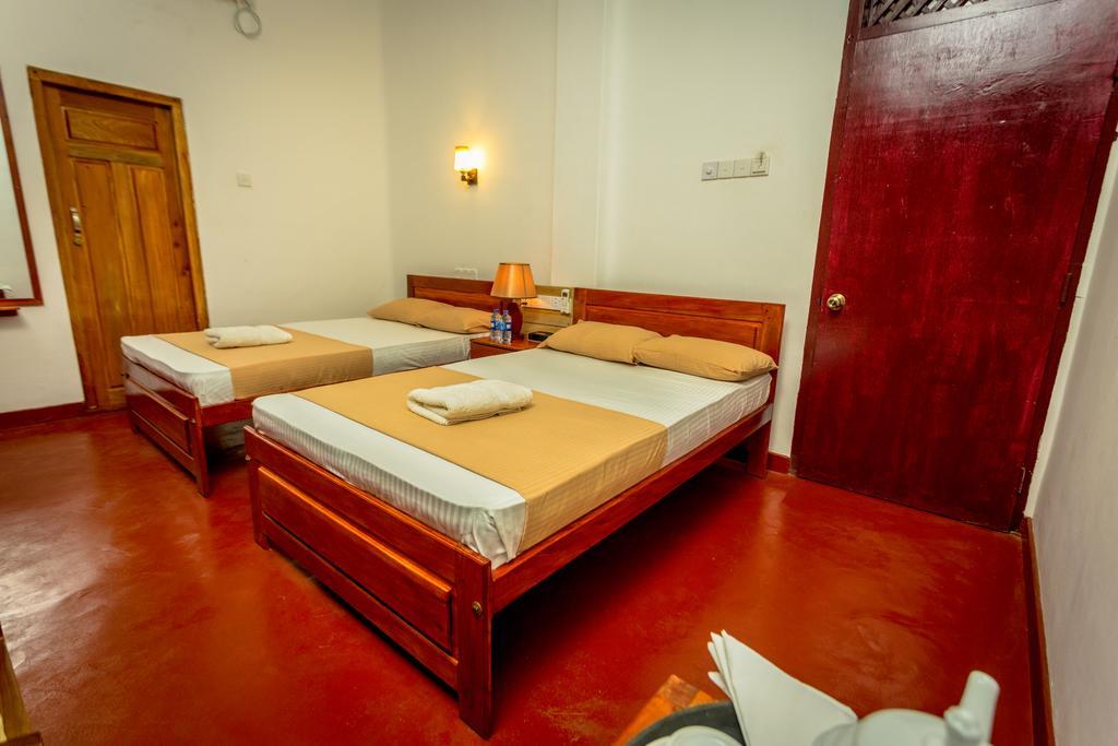 ג'פנה Dayanithi Guest House מראה חיצוני תמונה