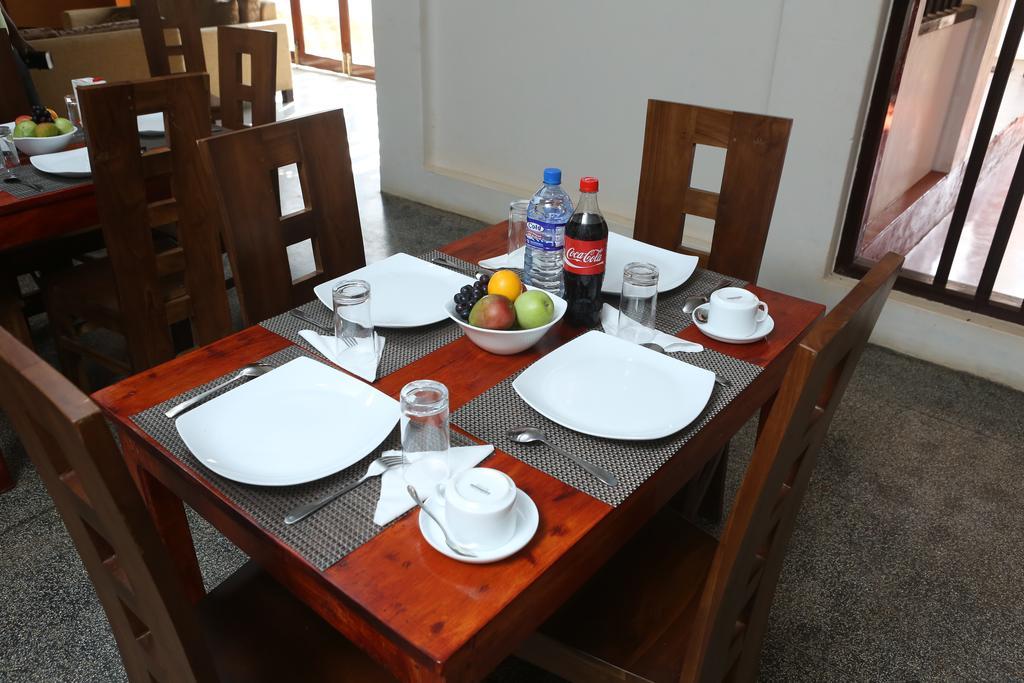 ג'פנה Dayanithi Guest House מראה חיצוני תמונה